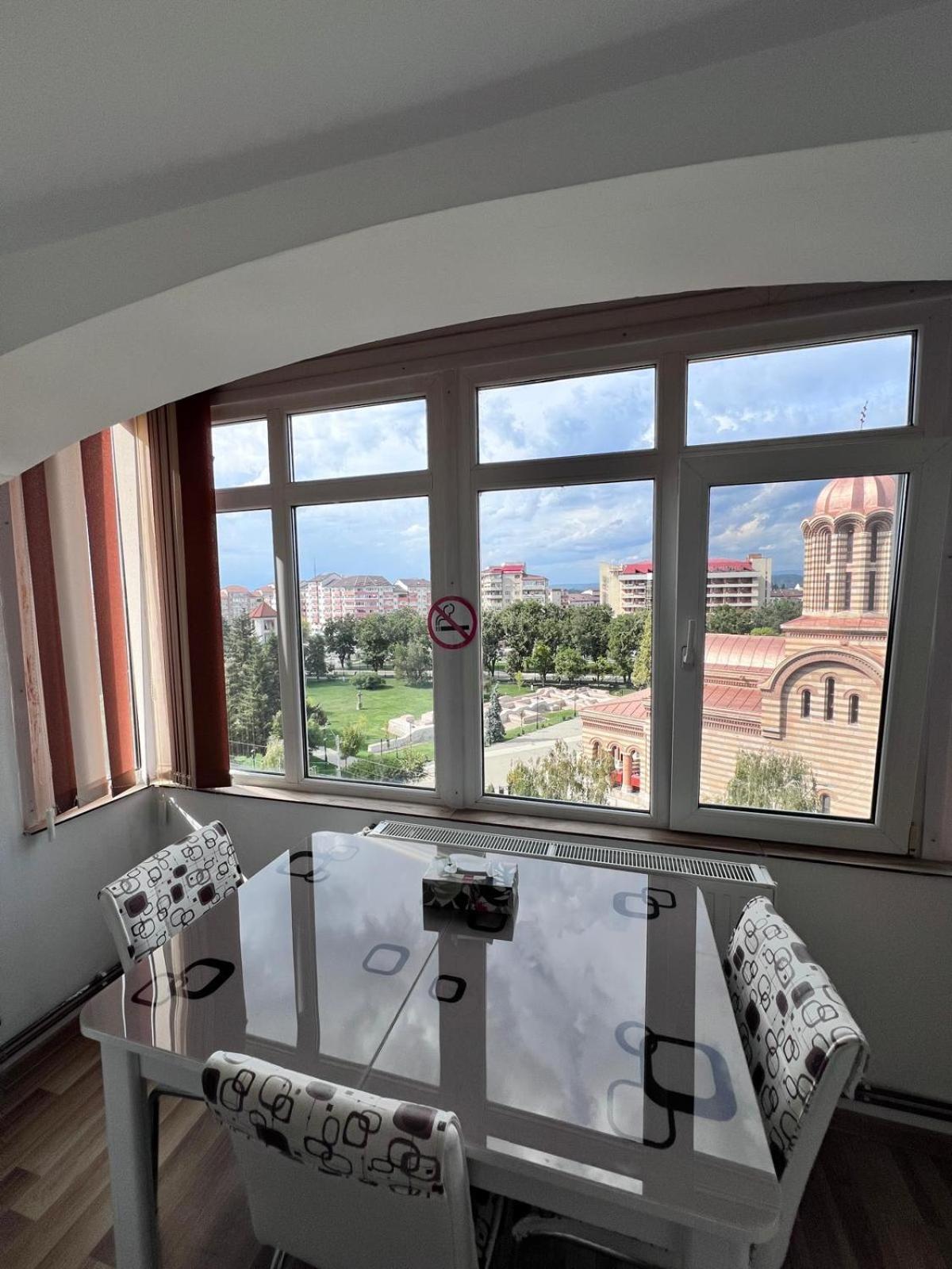 Chindia Apartament Targoviste Extérieur photo